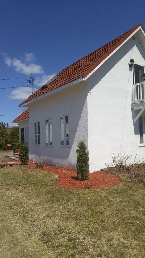 La Maison Du Village, Spa Shawinigan Exteriér fotografie