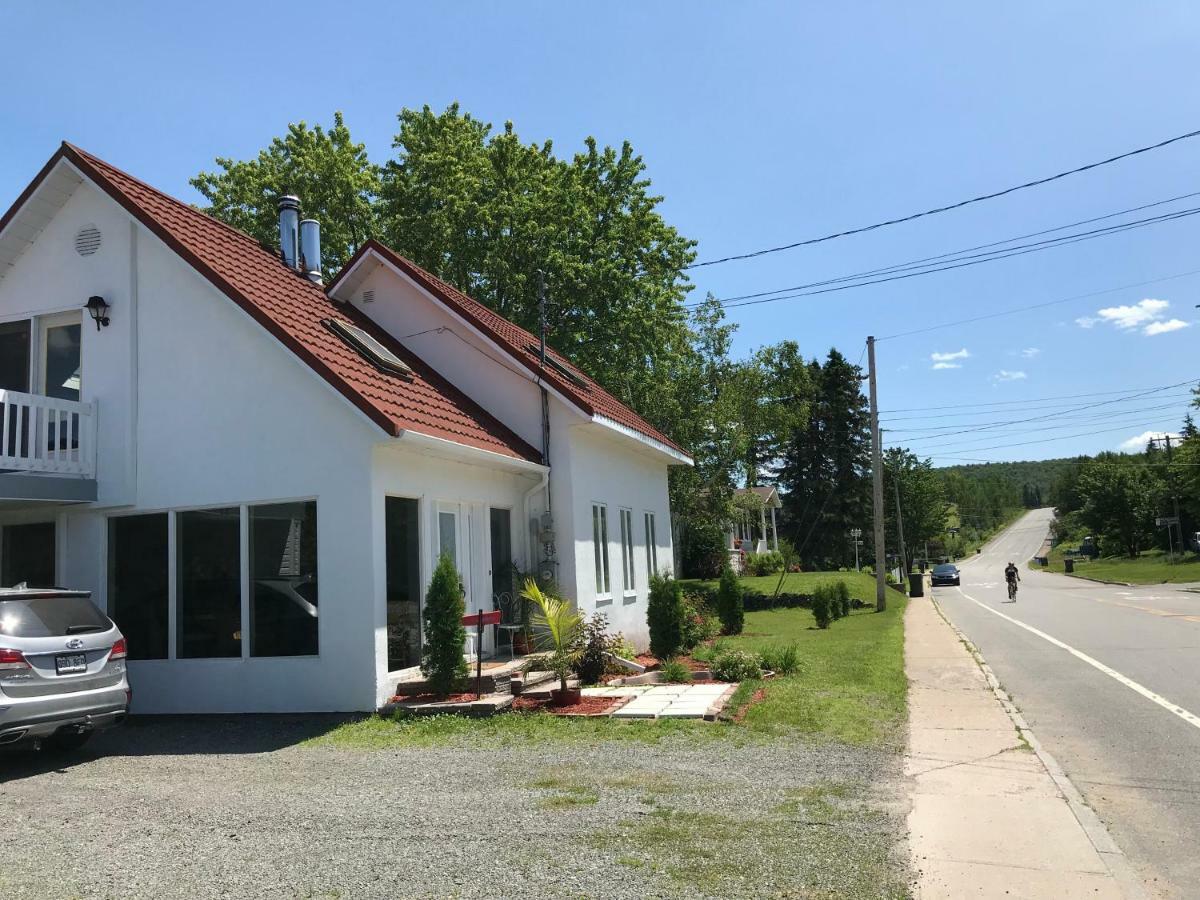 La Maison Du Village, Spa Shawinigan Exteriér fotografie